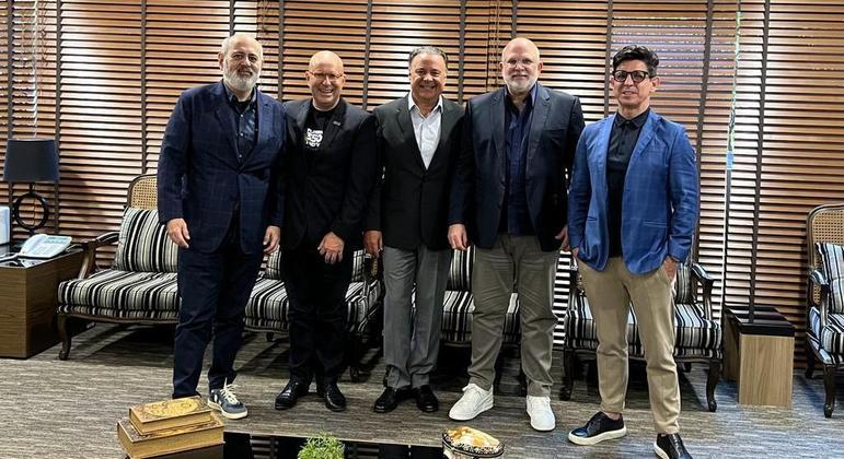 RICtv e NDTV renovam sua parceria com a Record TV
