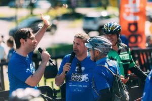 Bora de Bike Curitiba: Estreia reúne mais de 2 mil ciclistas